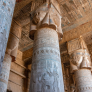Columnas en un antiguo Egipto